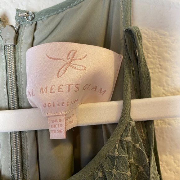 Gal Meets Glam Lenore Shirred Neck A-Line Sleeveless Midi Dress Moss Green - Picture 10 of 11